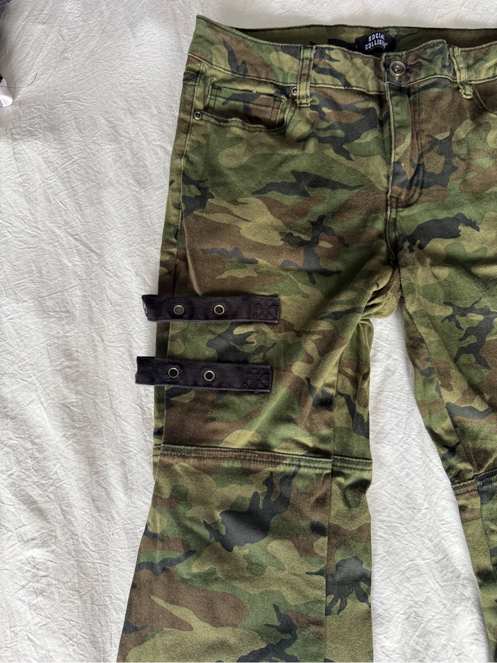 Social Collision Camo Strap Flare Pants Size 11 Green Military Buckle - Picture 4 of 9